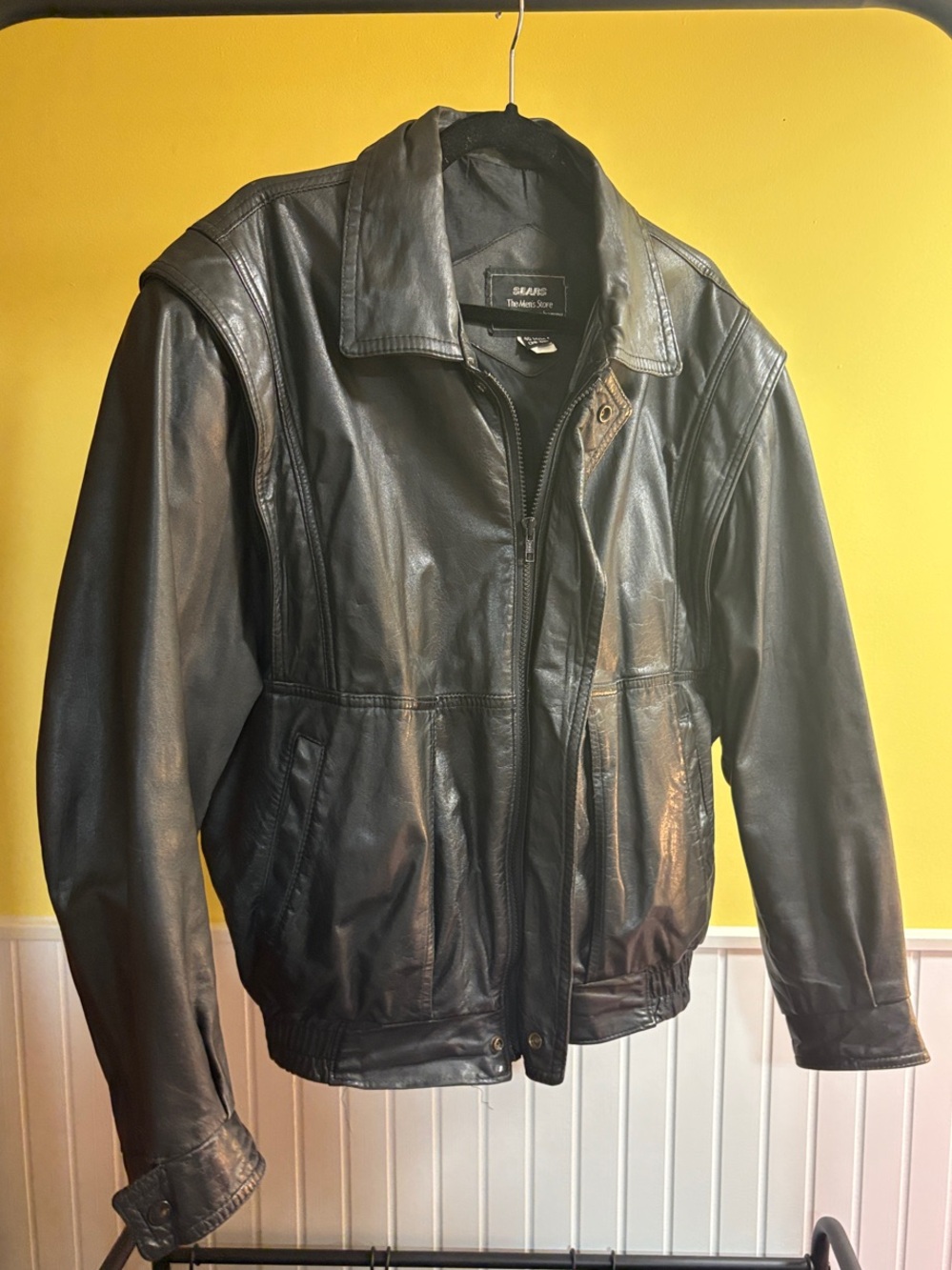 Vintage Sears Black 100% Leather Bomber Jacket Size 40M/M - Men’s Medium